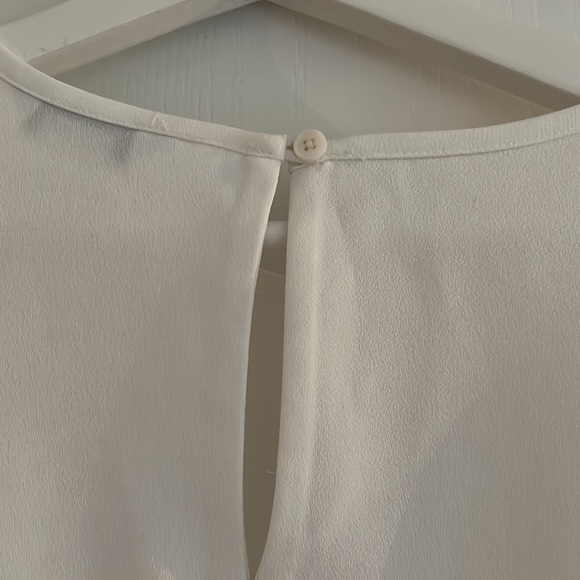 Club Monaco white cropped long sleeve - Picture 6 of 7